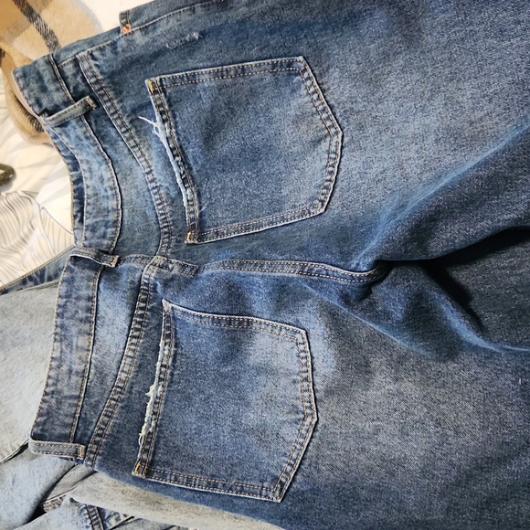 Shein jeans - Picture 5 of 7